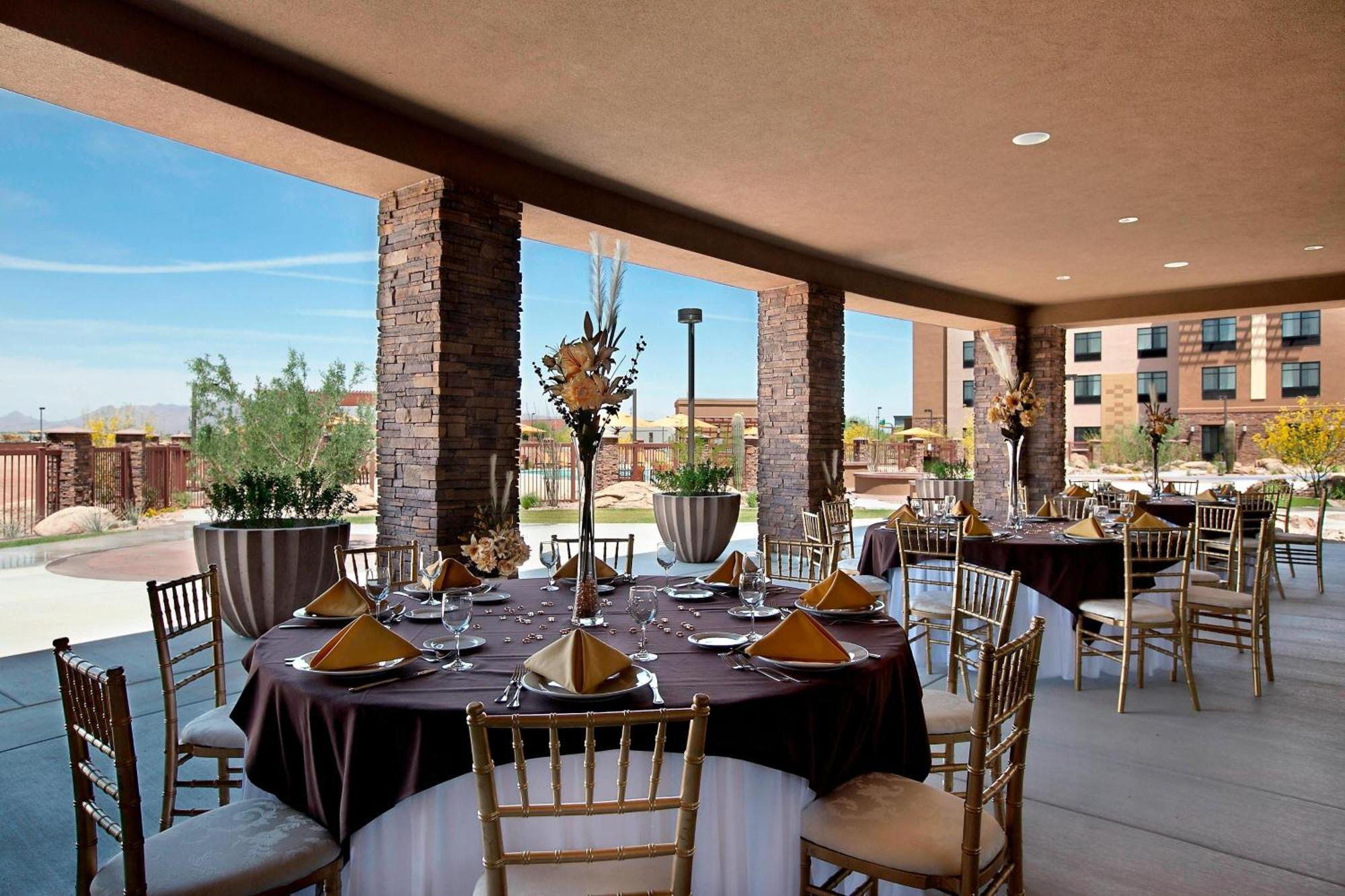 Courtyard By Marriott Scottsdale Salt River Exterior foto