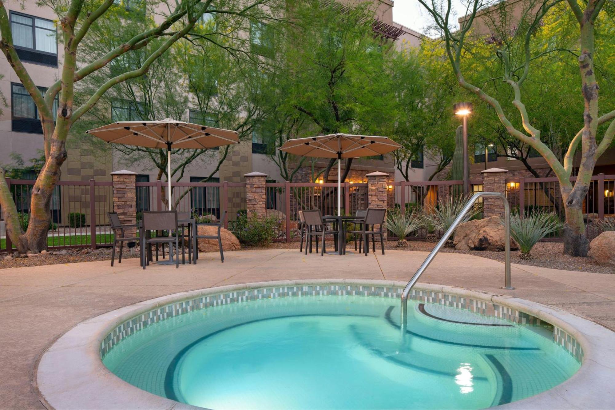 Courtyard By Marriott Scottsdale Salt River Exterior foto