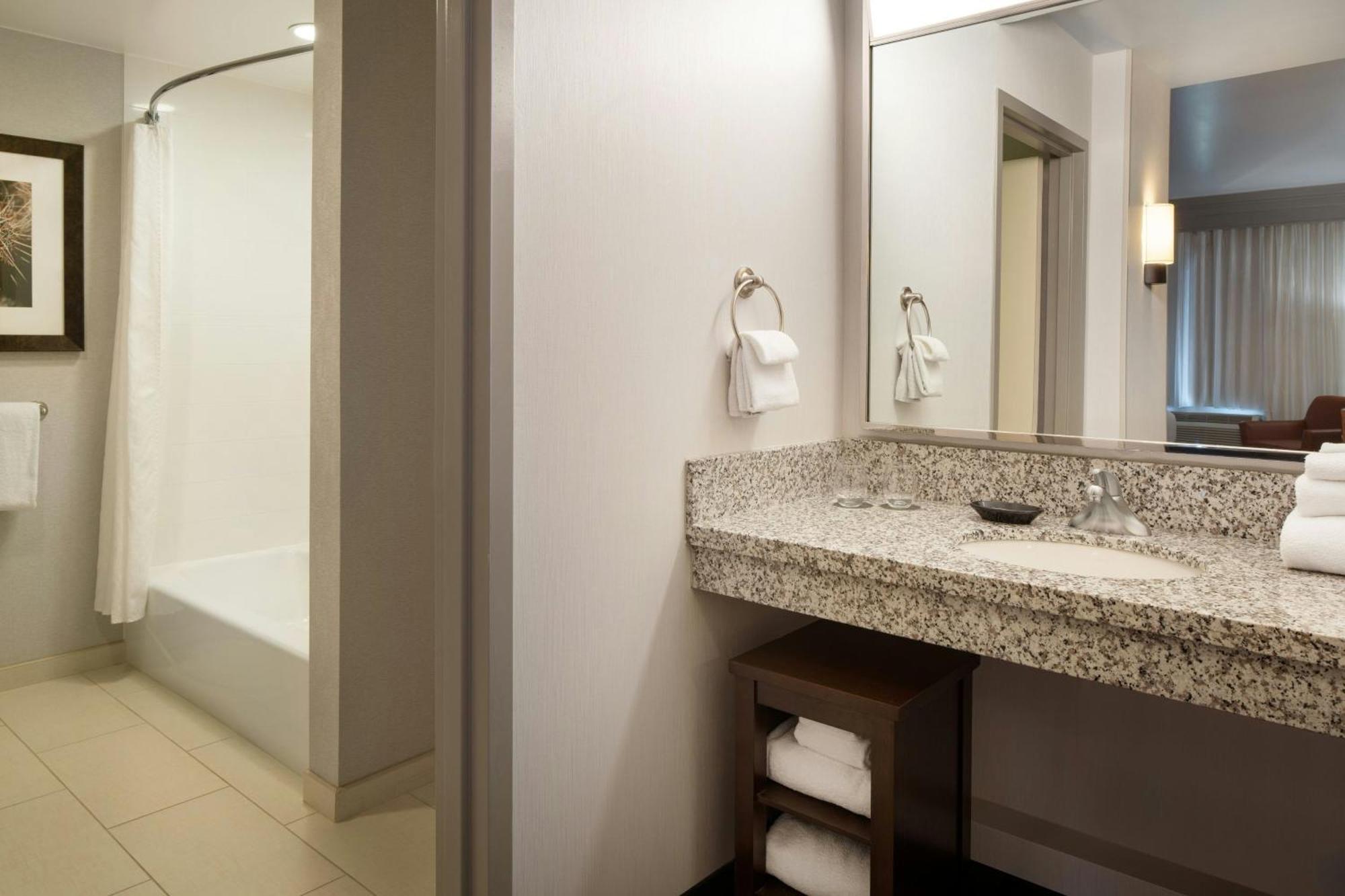 Courtyard By Marriott Scottsdale Salt River Exterior foto